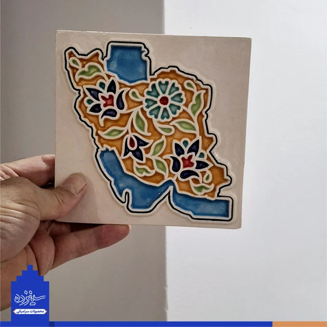 دیوار کوب سـرامیکی / مـربعی / طرح «نقشه ایـران» با تــزیین خَتایی